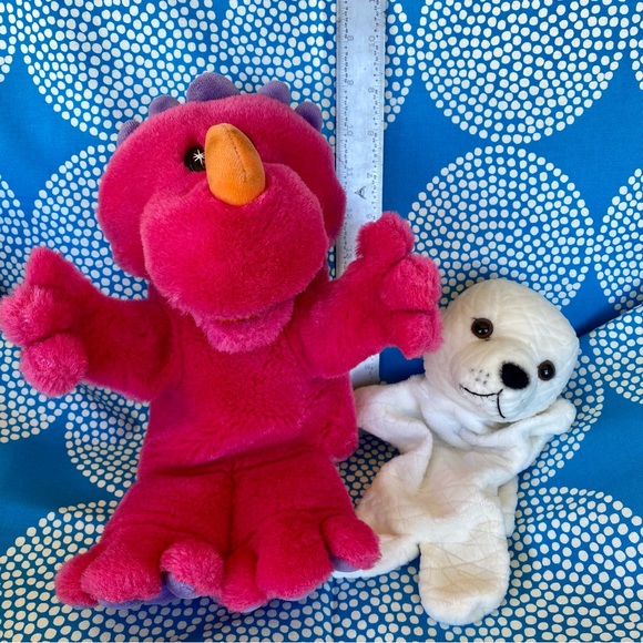 Two Hand Puppet Plushies White Baby Harp Seal and Pink Purple Baby Dinosaur - Picture 8 of 16